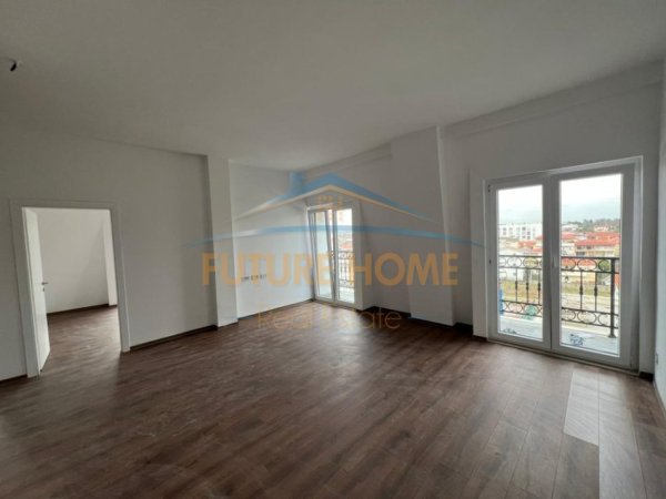 Tirane, shitet apartament 2+1+2 Kati 4, 103 m² 159.000 € (Sauk , PORTA TIRANA E RE)