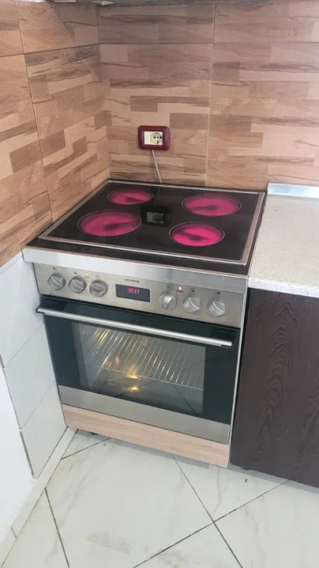 Tirane, jepet me qera apartament 2+1 , 350 € (Astir)