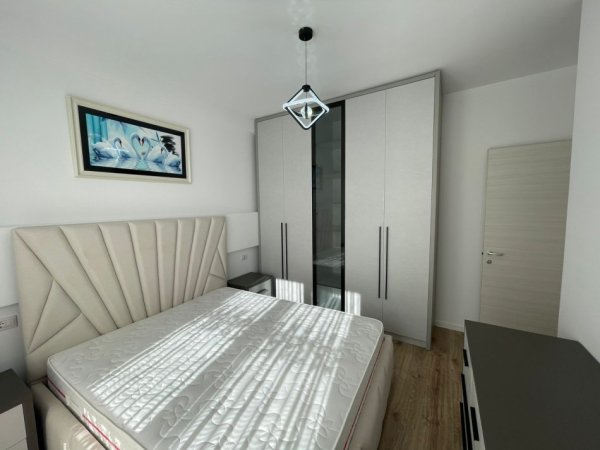 Tirane, jepet me qera apartament 2+1 Kati 8, 100 m² 700 € (Rruga Laprake)