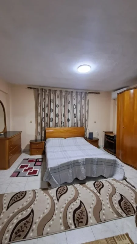 Tirane, jepet me qera apartament 3+1 Kati 2, 100 m² 500 € (RRUGA DRITAN HOXHA)