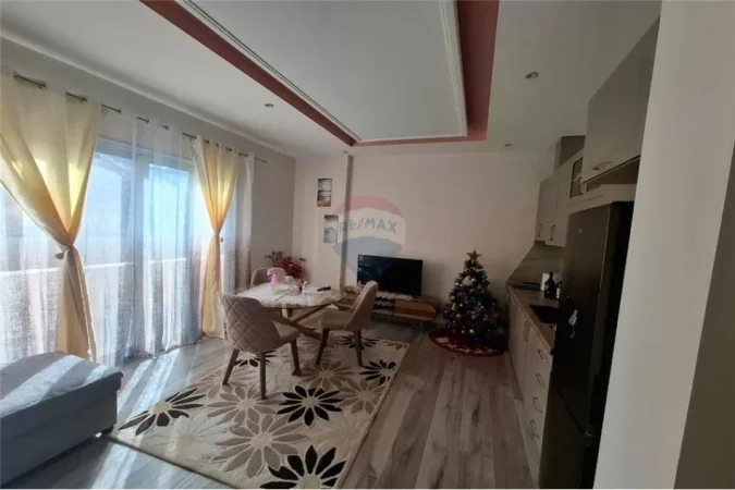 Vlore, shitet apartament 2+1 Kati 2, 78 m² 120.000 € (Rruga Ali Demi, Vlorë)