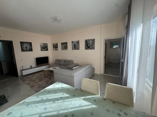 Durres, shitet apartament 1+1 Kati 5, 54 m² 55.000 € (Rruga Pavaresia)