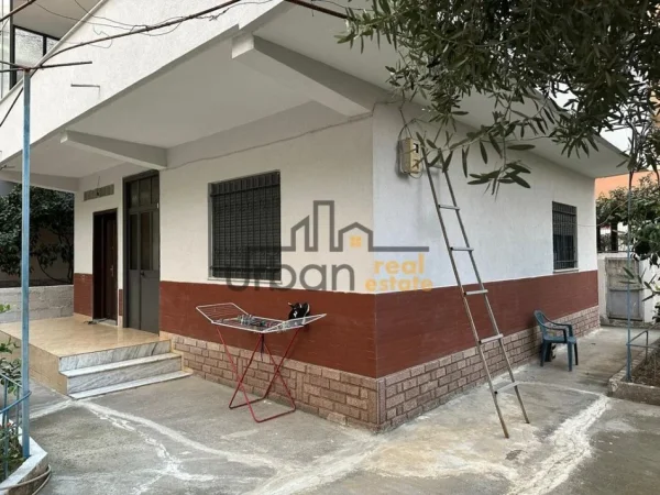 Tirane, shitet shtepi private 2 kateshe ,  260.000 € (Astir)