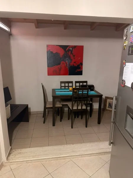 Tirane, shitet apartament 2+1 Kati 4, 87 m² 123.000 € (Restorant Fresku)