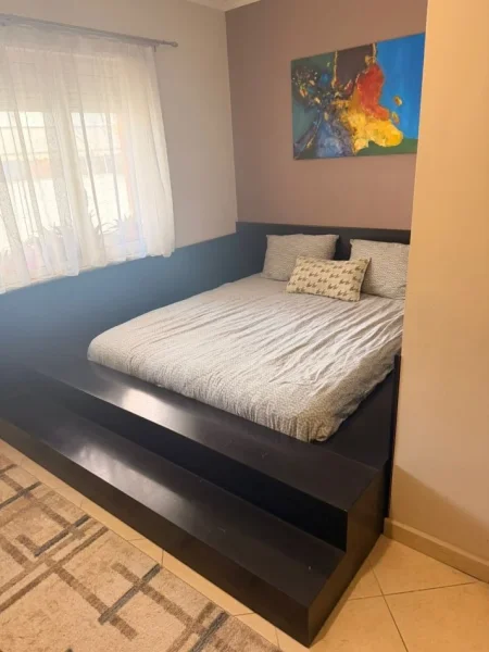 Tirane, shitet apartament 2+1 Kati 4, 87 m² 123.000 € (Restorant Fresku)