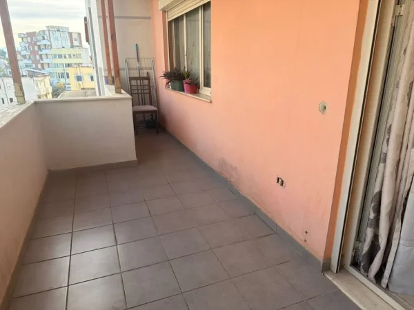 Tirane, shitet apartament 2+1 Kati 4, 87 m² 123.000 € (Restorant Fresku)