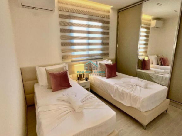 Vlore, jepet me qera apartament 2+1 Kati 2, 95 m² 600 € (vlore)