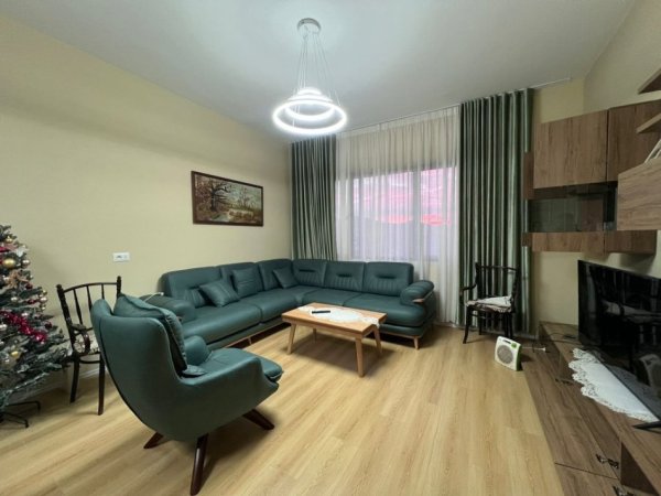 Tirane, jepet me qera apartament 2+1 Kati 6, 111 m² 800 € (Spring Residence, Vasil Shanto.)