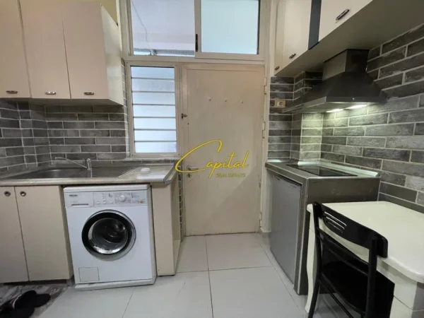 Tirane, jepet me qera garsonier 1+1 Kati 1, 37 m² 310 € (5 MAJI)