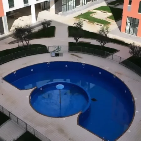 Tirane, shitet apartament 1+1 , 74 m² 153.000 € (fusha aviacionit)