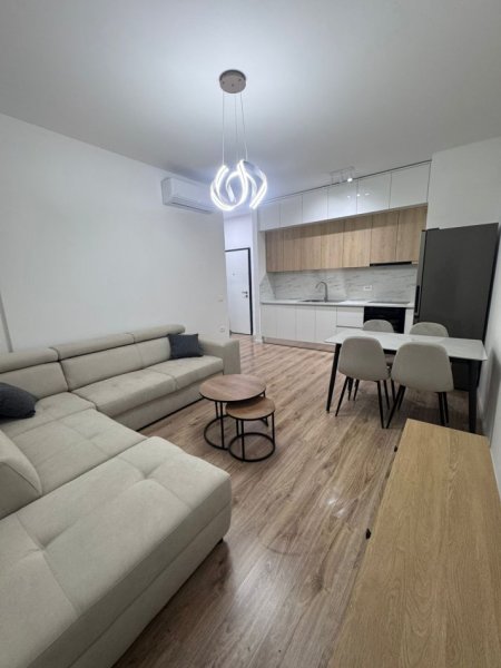Tirane, jepet me qera apartament 1+1+Aneks+Ballkon Kati 4, 65 m² 550 € (Siri Kodra)