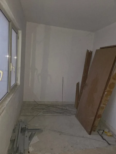 Tirane, shitet apartament 1+1 Kati 5, 69 m² 98.700 € (Restorant Fresku)