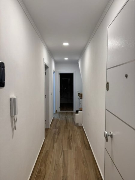 Tirane, jepet me qera apartament 1+1 , 80 m² (Rr. Islam Rusi, prane mbikalimit te Shkozes)