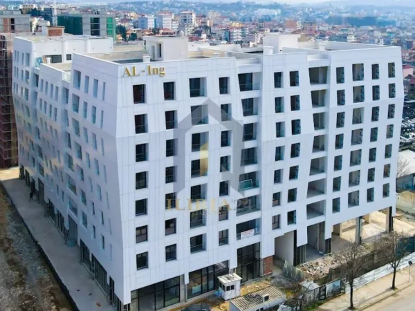 Tirane, shes apartament 2+1+Ballkon Kati 5, 100 m² 160.704 € (Apartament 2+1 per shitje ne "Porcelan)