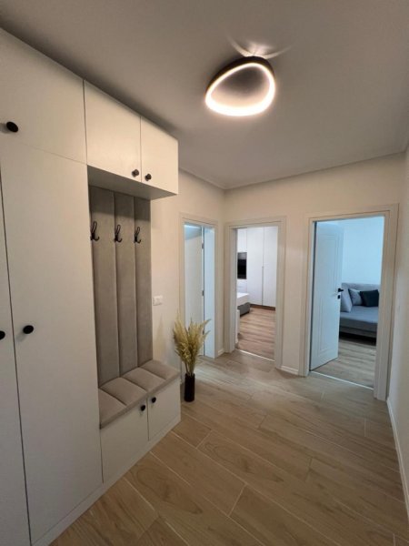 Tirane, jepet me qera apartament 2+1+Ballkon Kati 3, 80 m² 750 € (Rruga Sulejman Delvina)