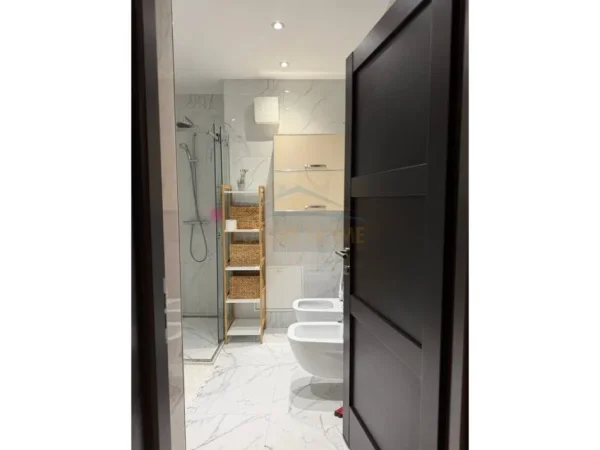 SHITET APARTAMENT 2+1 TEK ISH EKSPOZITA