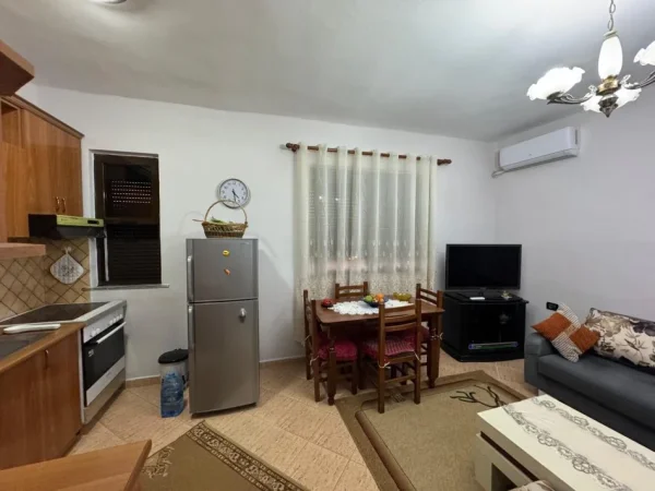 Tirane, jepet me qera apartament 2+1 Kati 4, 80 m² 480 € (liqeni thate)