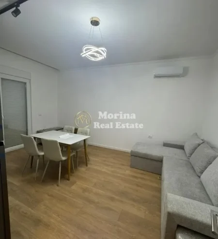 Tirane, jepet me qera shtepi 1+1 Kati 2, 80 m² 400 € (Shkoze)