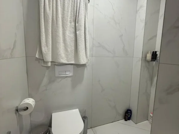 Tirane, shitet apartament 2+1 , 108 m² 199.000 € (shkolla bashkuar)
