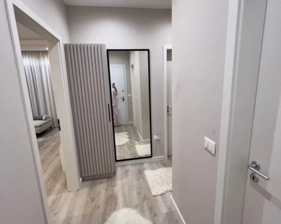 Tirane, jepet me qera apartament 2+1 Kati 6, 95 m² 829 € (Rruga Frosina Plaku)