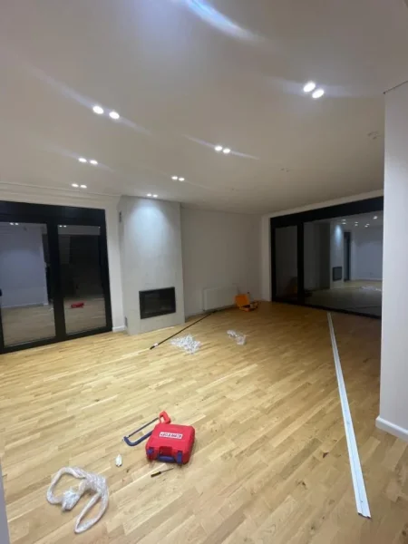 Tirane, jepet me qera Vile 2 Katshe , 280 m² 3.000 € (TEG)