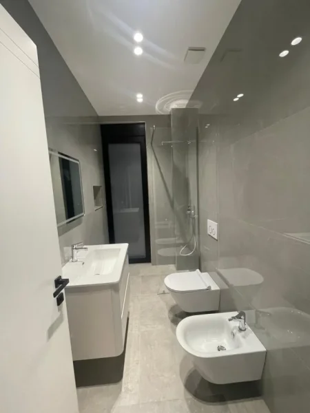 Tirane, jepet me qera Vile 2 Katshe , 280 m² 3.000 € (TEG)