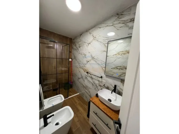 JEPET ME QERA APARTAMENT 2+1 TEK ASL OXHAKU