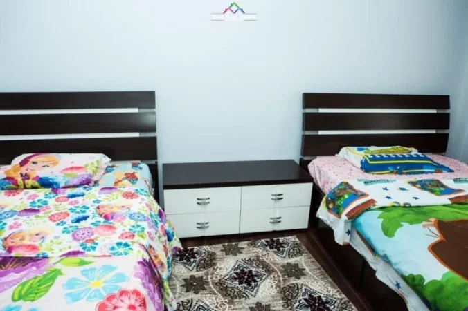 Tirane, jepet me qera apartament 2+1 Kati 6, 100 m² 900 € (Rruga Zef Jubani)