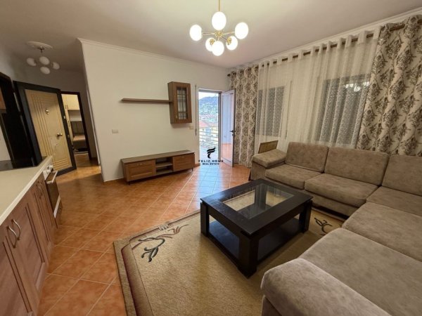 Tirane, jepet me qera apartament 1+1 Kati 6, 70 m² 350 € (KOMBINAT)