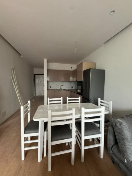 Tirane, jepet me qera apartament 1+1 Kati 7, 70 m² 550 € (Don Bosko)