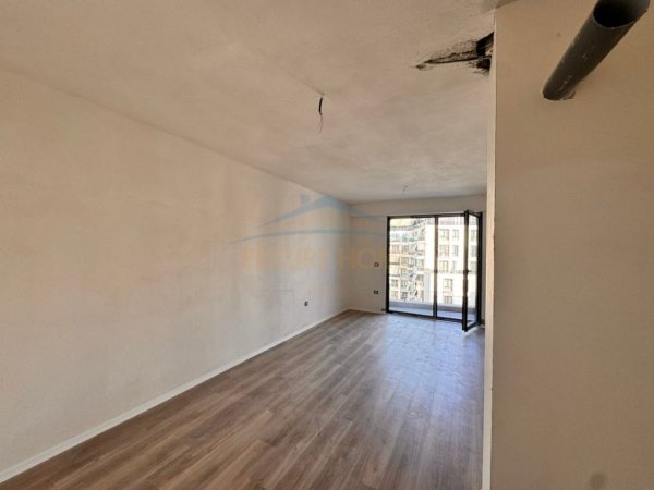 Tirane, shitet apartament 2+1 Kati 9, 98 m² 165.920 € (Fusha e Aviacionit)