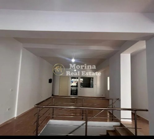 Tirane, jepet me qera ambjent biznesi Kati 1, 240 m² 2.000 € (Laprake)