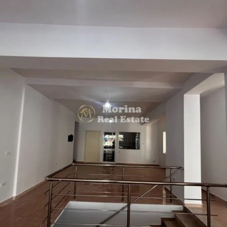 Tirane, jepet me qera ambjent biznesi Kati 1, 240 m² 2.000 € (Laprake)