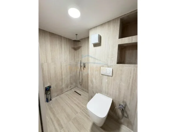 Tirane, shitet apartament duplex Dublex Kati 1, 100 m² 195.000 € (Rruga e Kavajes, Golden Park)