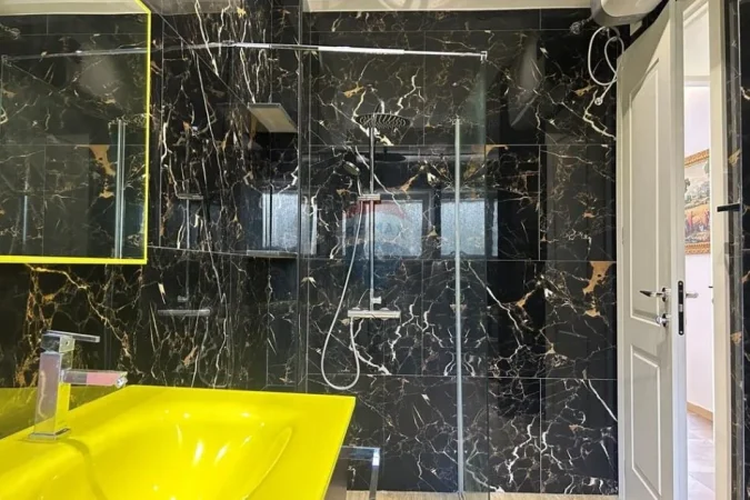 Tirane, jepet me qera Vile 1+1+Ballkon Kati 2, 100 m² 650 € (vilat gjermane)