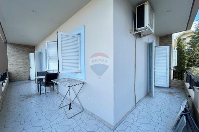 Tirane, jepet me qera Vile 1+1+Ballkon Kati 2, 100 m² 650 € (vilat gjermane)