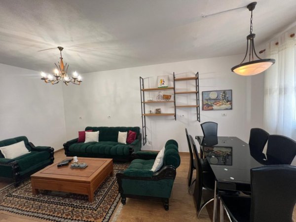 Tirane, shitet apartament 1+1+Ballkon Kati 1, 80 m² (Teftatashko koco)