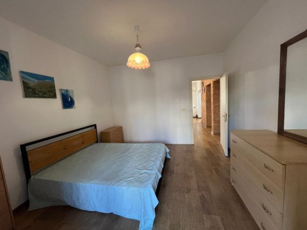 Tirane, shitet apartament 1+1+Ballkon Kati 1, 80 m² (Teftatashko koco)