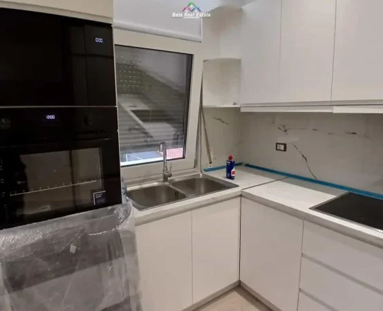 Tirane, jepet me qera apartament 2+1 Kati 3, 95 m² 1.040 € (Rruga Besim Imami)