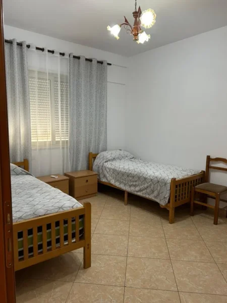 Tirane, jepet me qera apartament 3+1 Kati 9, 120 m² 750 € (Don Bosko)