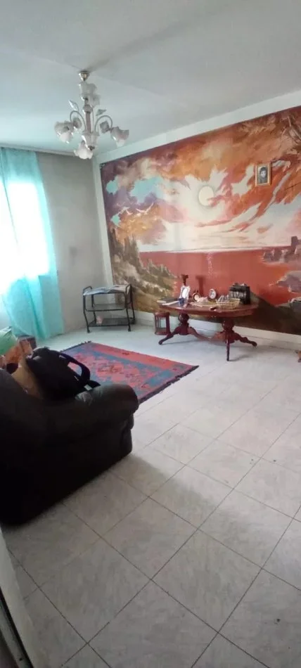 Tirane, shitet apartament 1+1 Kati 3, 63 m² (Rruga e Kavajes mbas Qendres Glob)