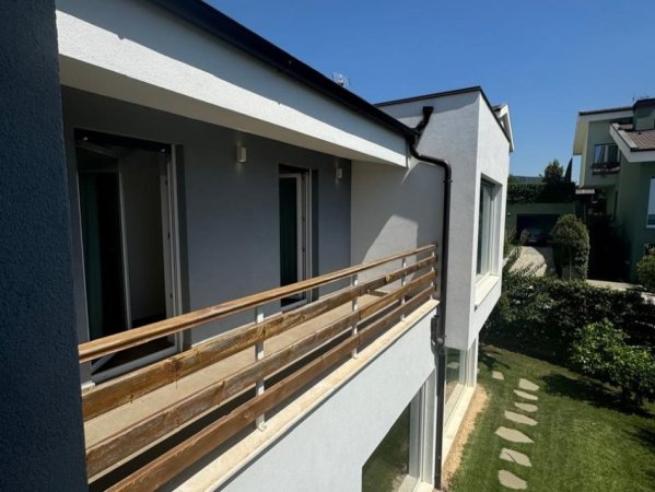 Tirane, jepet me qera apartament 2 Katshe , 285 m² 3.500 €