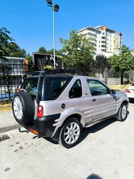 Shes 5 disqe me goma për freelander