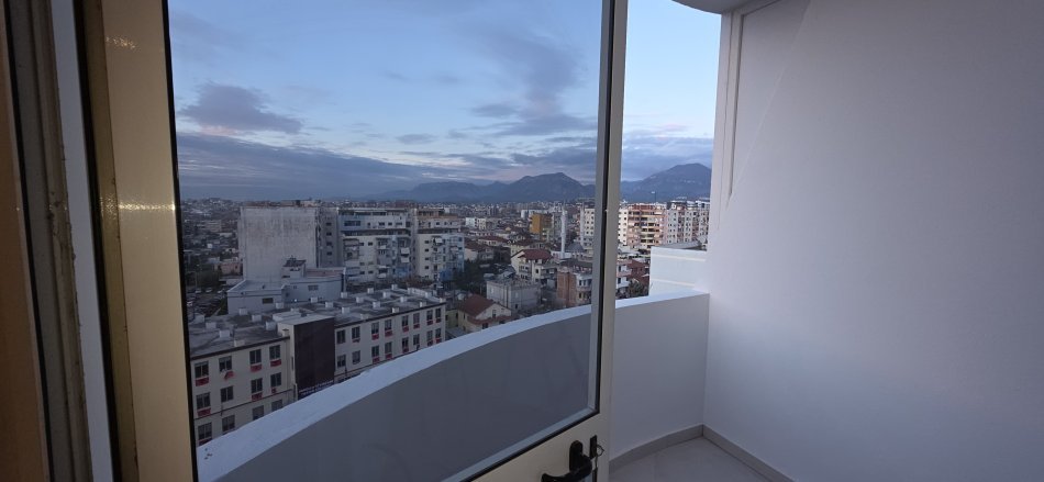 Tirane, shitet apartament 1+1 Kati 10, 60 m² 95.000 € (DON BOSKO)