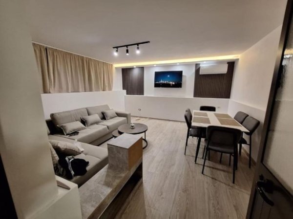 Tirane, jepet me qera apartament 1+1 Kati 1, 75 m² 600 € (Tregu elektrik)