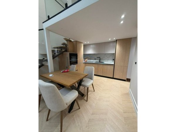 Tirane, shitet apartament 2+1 Kati 1, 67 m² 195.000 € (Pallati me Shigjeta)