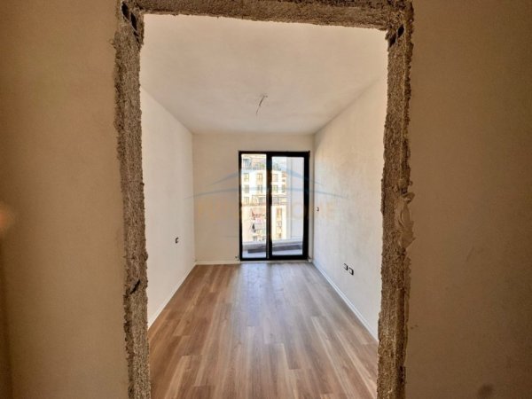 Tirane, shitet apartament Kati 9, 88 m² 165.920 €