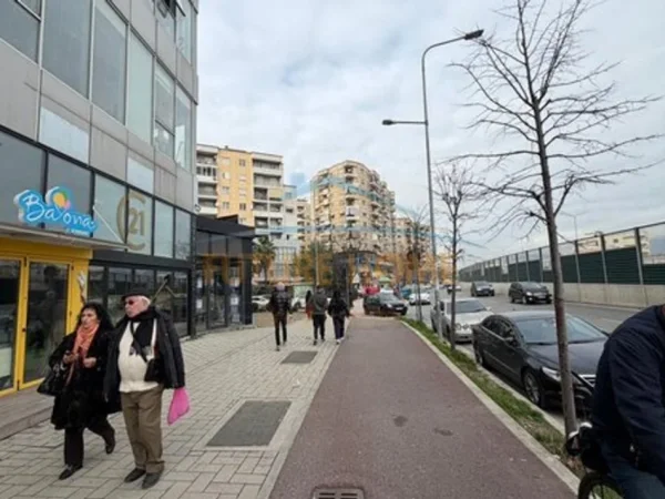 Tirane, shitet ambjent biznesi Kati 1, 281 m² 486.000 €