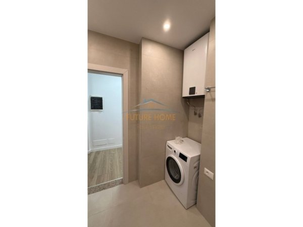 Tirane, jepet me qera apartament 2+1+Ballkon Kati 3, 87 m² 800 € (Kodra e Diellit)