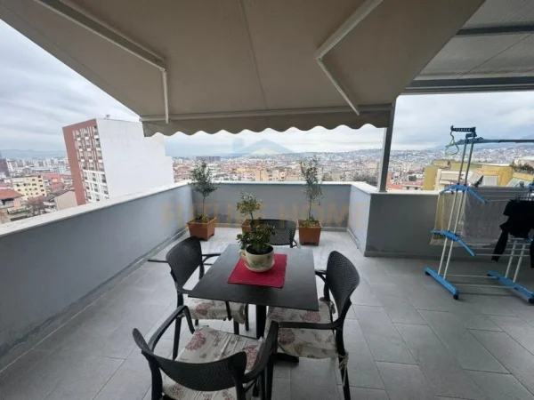 Tirane, shitet apartament 1+1+Ballkon Kati 5, 65 m² 170.000 € (Rruga e Dibres)